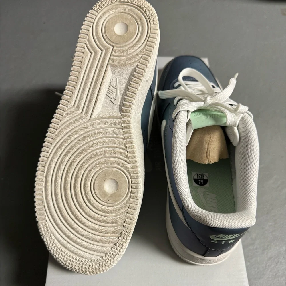 Nike Air Force 1s boys